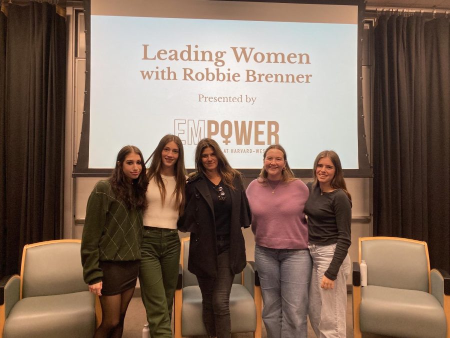 EMPOWERMENT IN ENTERTAINMENT: Mattel Executive producer Robbie Brenner poses with Empower leaders Eliza Koblentz ’23, Lauren LaPorta ’23, Illi Kreiz ’24 and Ella Jacobs ’24 after the panel.