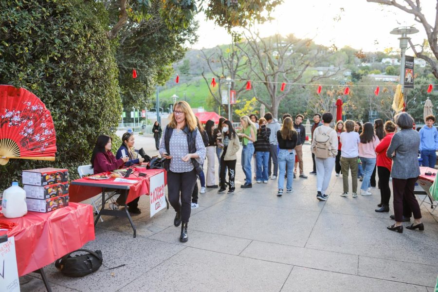 ASiA honored Lunar New Year by covering the Quad in red and festive decorations and offered a variety of activities
and food for those who attended the festival. They gave rewards including stuffed animals and candy to people who participated in the event.