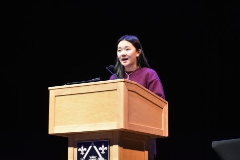 Glory Ho ’24 delivers her Head Prefect preliminary election speech to the junior class in Rugby Theater. Ho is running for Head Prefect alongisde Assistant News Editor Davis Marks ’24, Bari LeBari ’24, Nyla Shelton ’24, Isiuwa Odiase ’24 and Elizabeth Johnstone ’24.